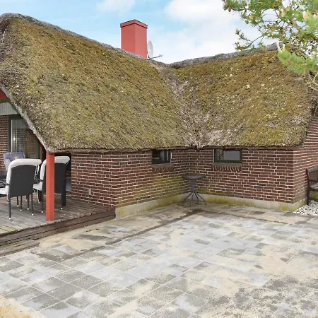 6 Person In N Rre Nebel Holiday home *